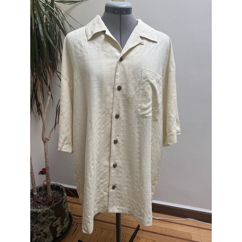 Tommy Bahama Men’s XL 100% Silk Camp Shirt Cream Grid Textured Short Sleeve